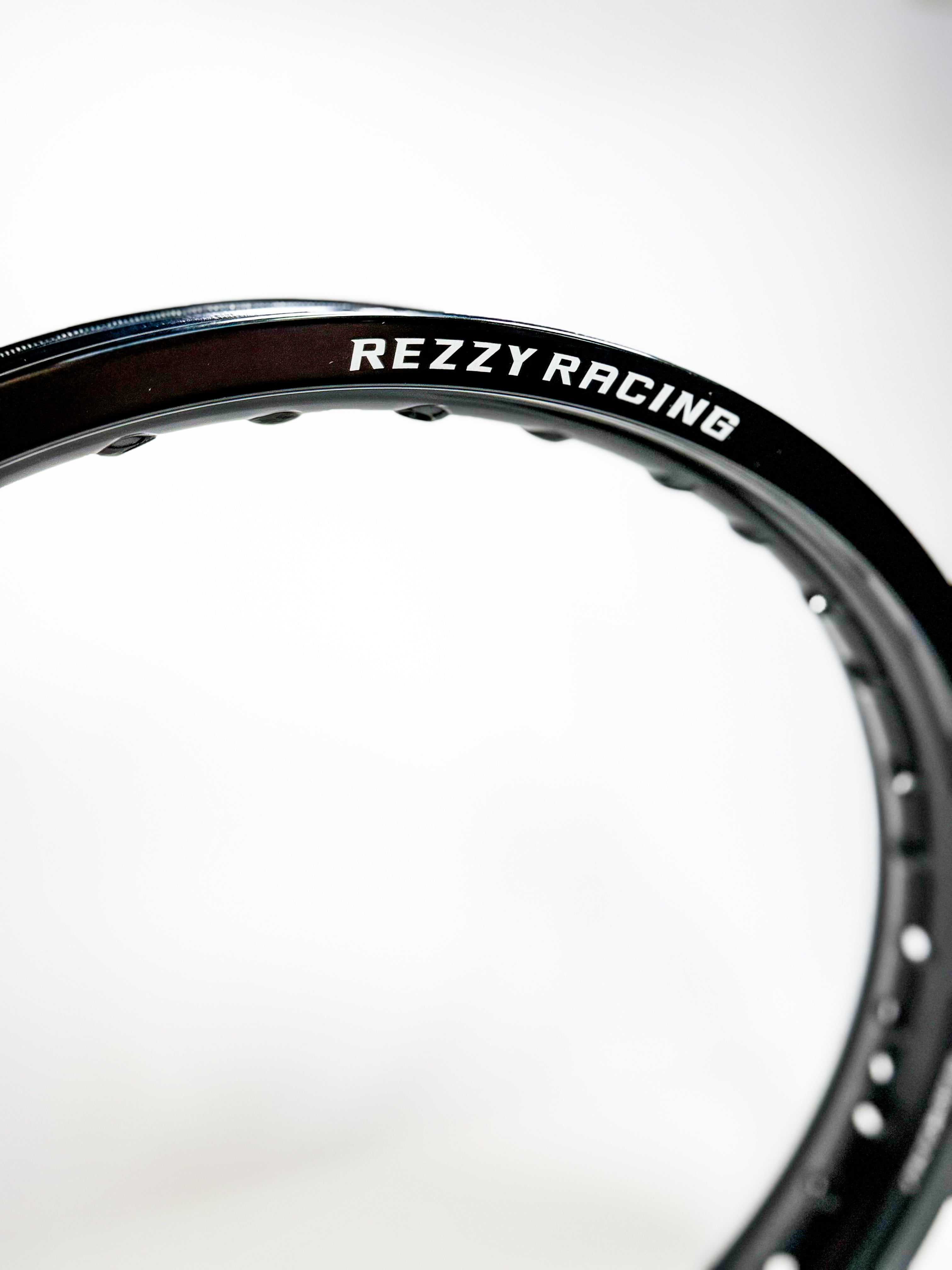 Rezzy Racing Rim Set – Black Anodized Finish - 21X19"