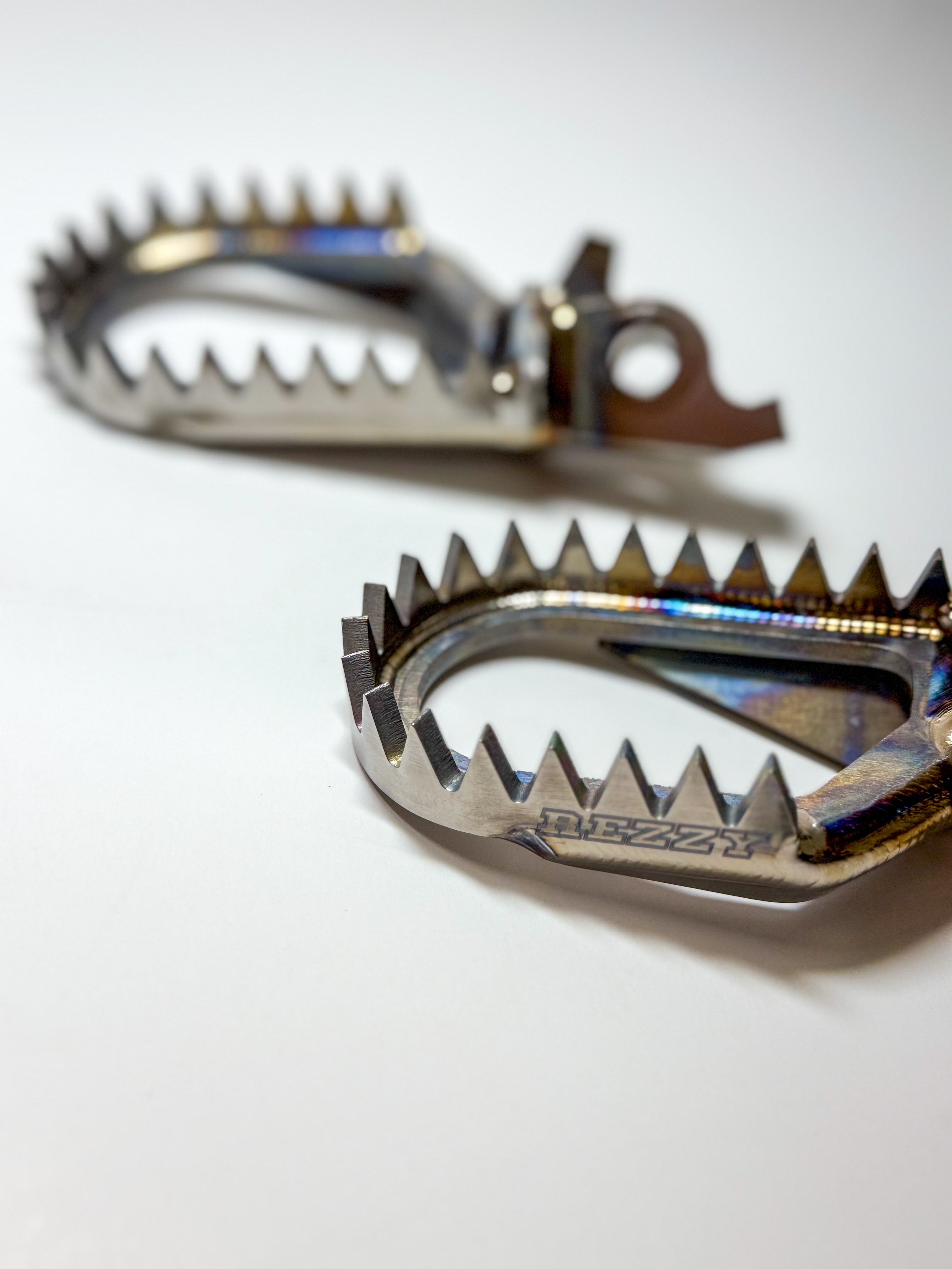 Titanium Dirt Bike Foot Pegs- Honda Pro