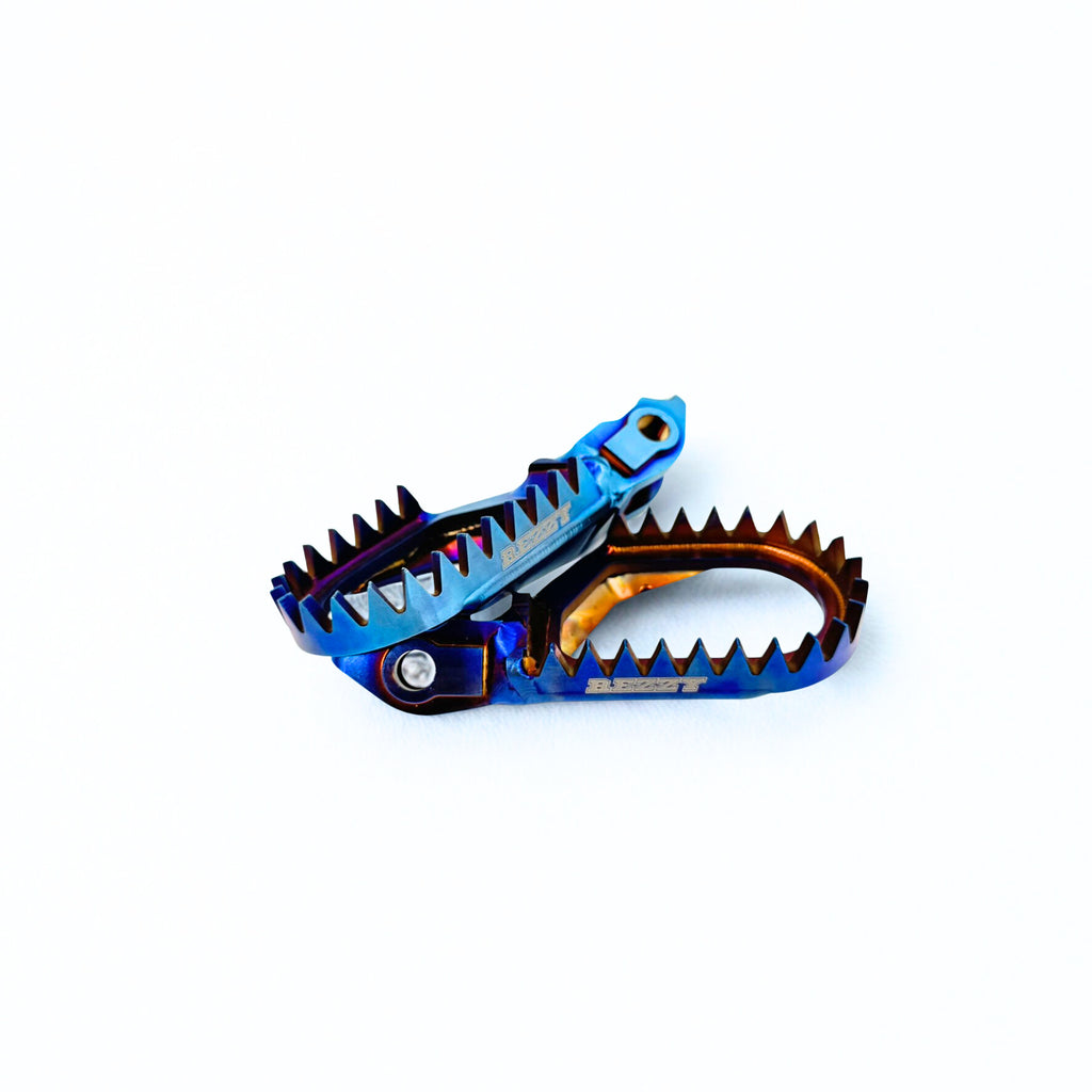 Rezzy Racing Titanium blue Foot Pegs